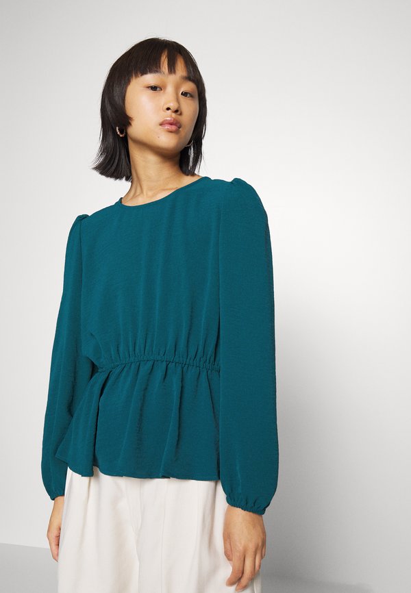 ONLY Petite ONLMETTE O NECK