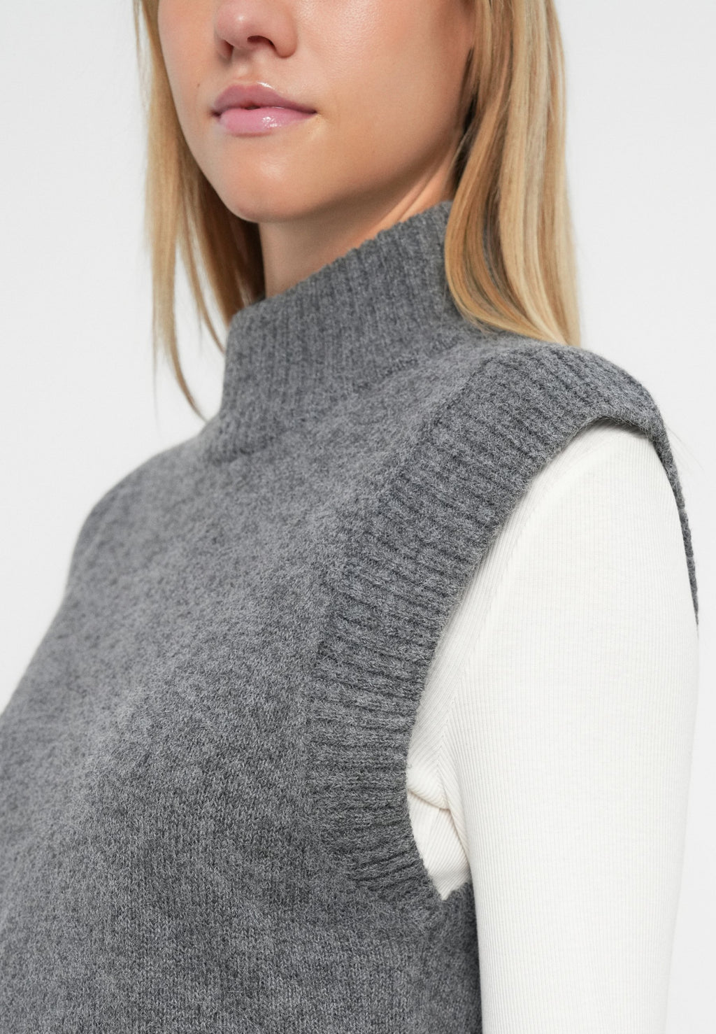 Vero Moda VMWOW HIGHNECK VEST