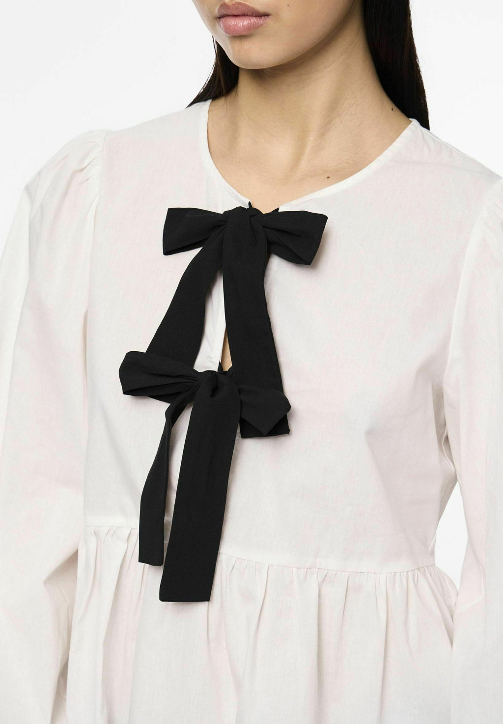 Pieces MIT LANGEN ÄRMELN PCGOLLY BOW