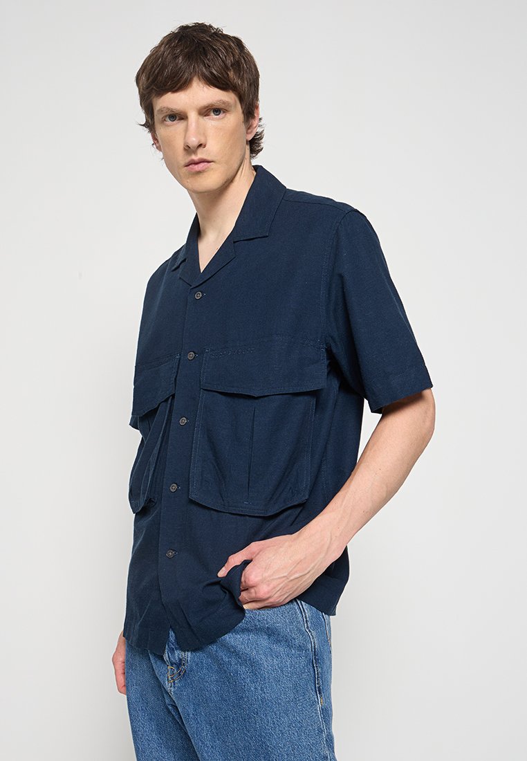 Lyle & Scott