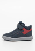 High-Top Sneakers in Marineblau und Rot aus synthetischem Material, mit strukturierten Akzenten, einem Klettverschluss und Gummisohlen.
