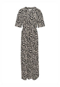 Maxikleid aus Jersey-Stoff mit einem schwarz-weißen Zebra-Muster, kurzen Ärmeln, einem V-Ausschnitt und einem Kordelzug in der Taille.
