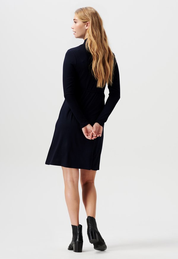 Esprit Maternity