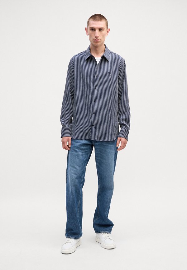 Calvin Klein LOOSE FIT