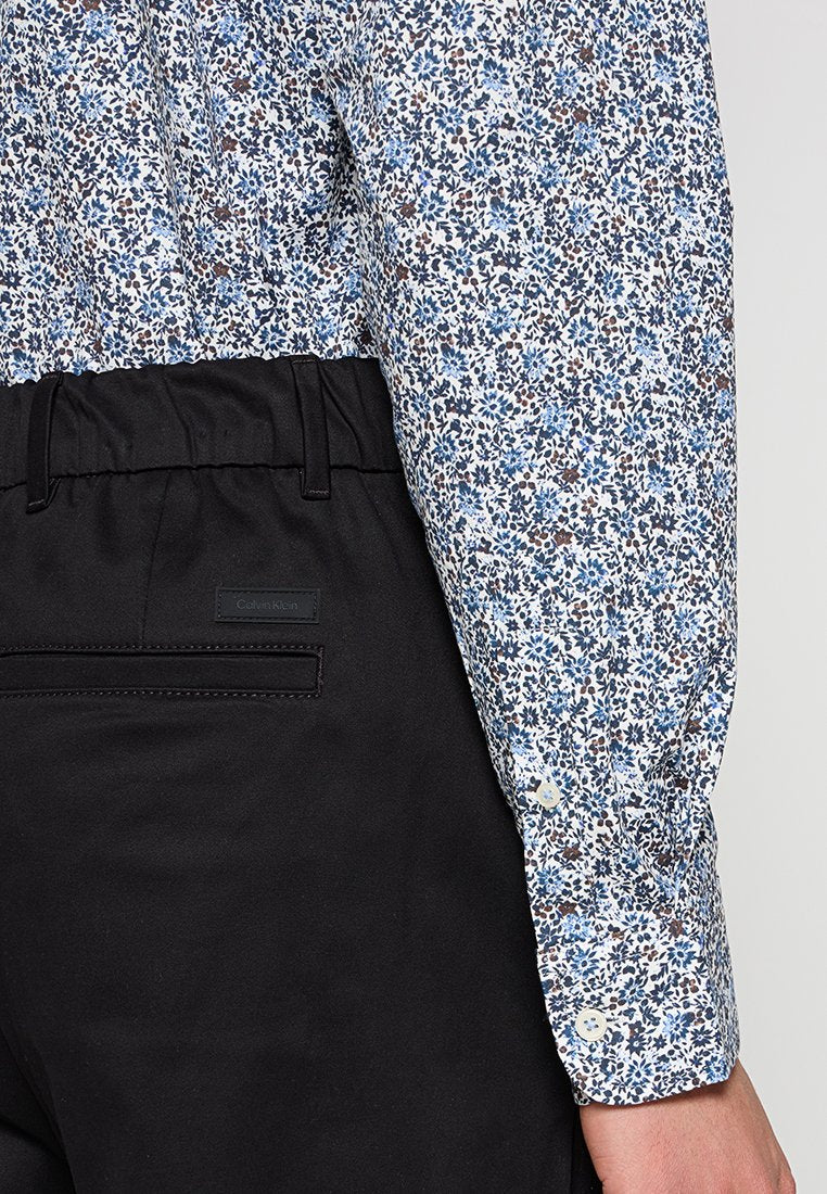 RELAXED FIT Media 4