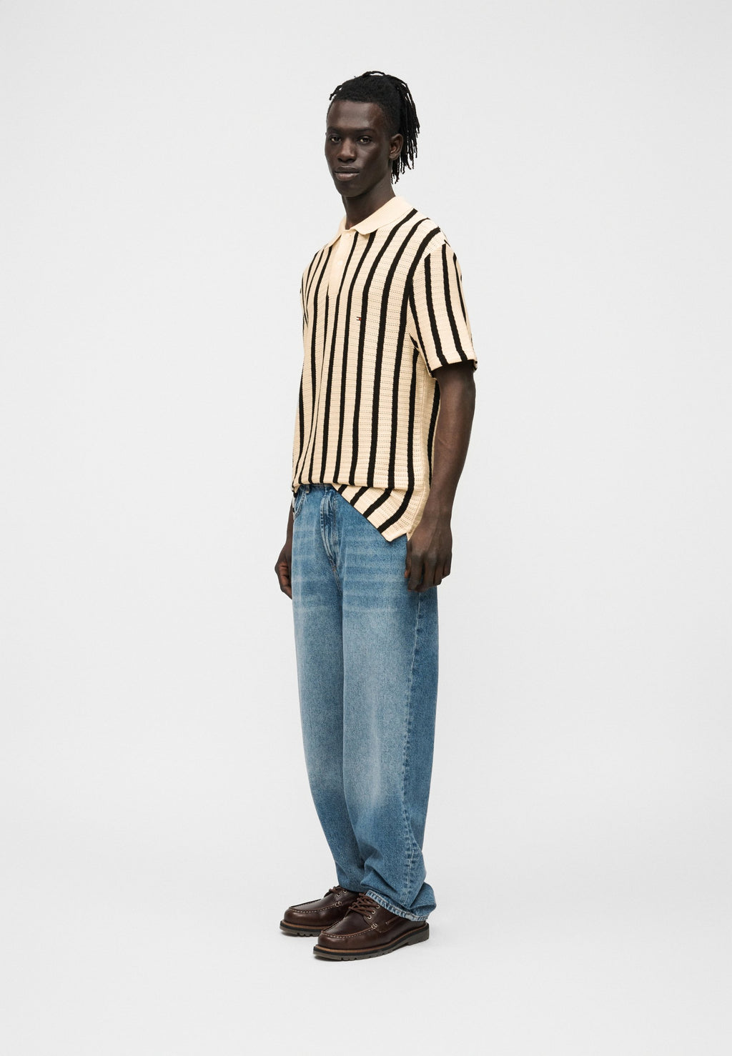 OPEN RELAXED FIT Media 2