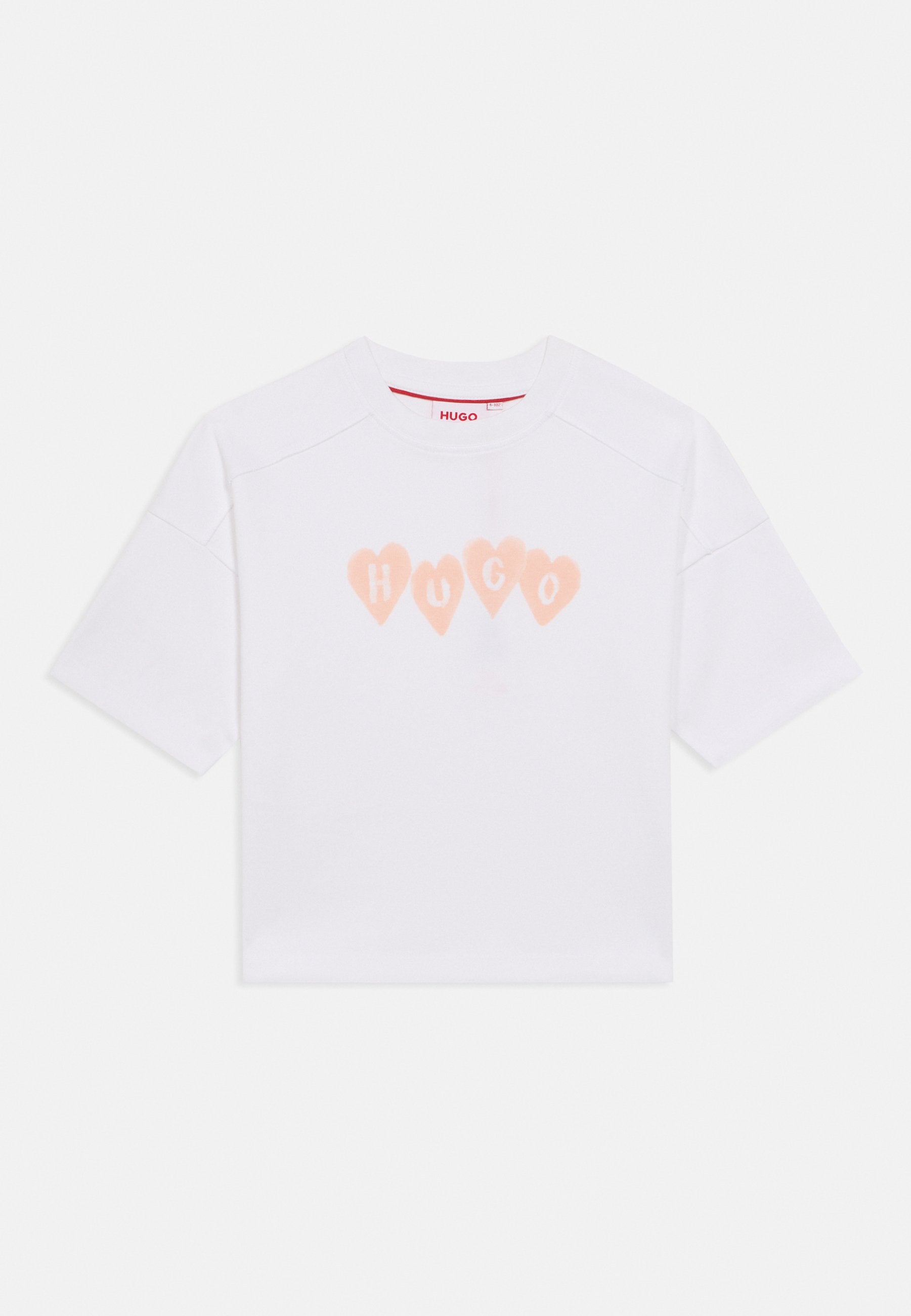 Weißes Baumwoll-T-Shirt mit kurzen Ärmeln und Rundhalsausschnitt, auf der Vorderseite mit dem Wort "HUGO" in zarten pfirsichfarbenen Herzen bedruckt.