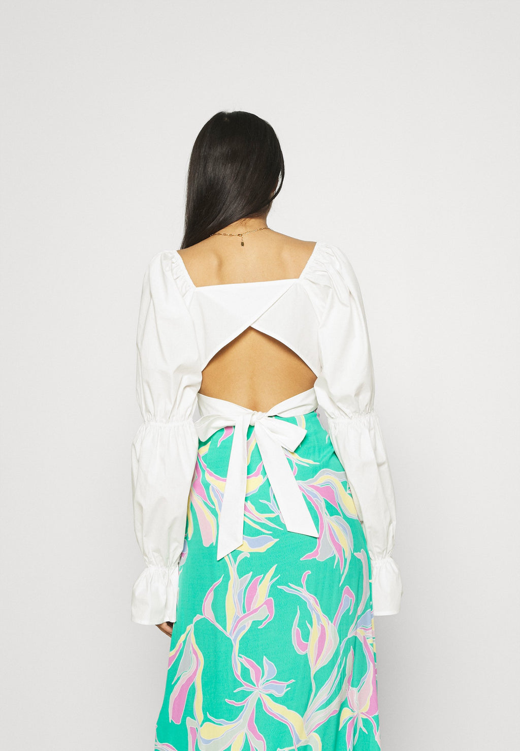 NA-KD CROPPED BLOUSE