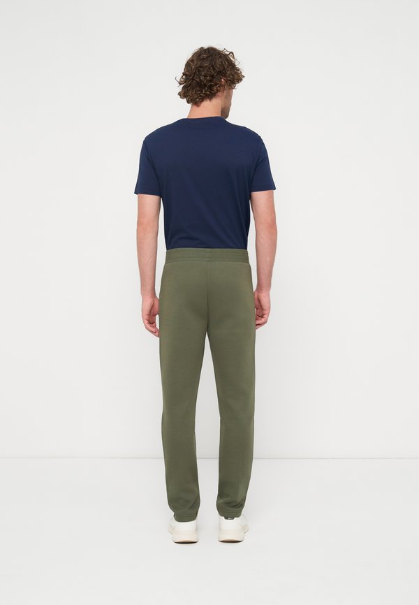EA7 Emporio Armani
