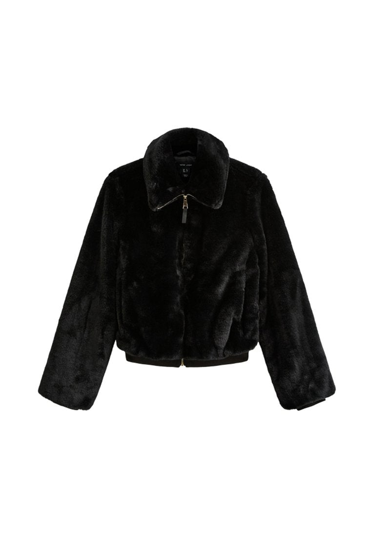 Schwarze Jacke aus Kunstpelz mit hohem Kragen, Reißverschluss und elastischem Saum. Lange Ärmel und weiche, plüschige Textur sind bemerkenswerte Merkmale.