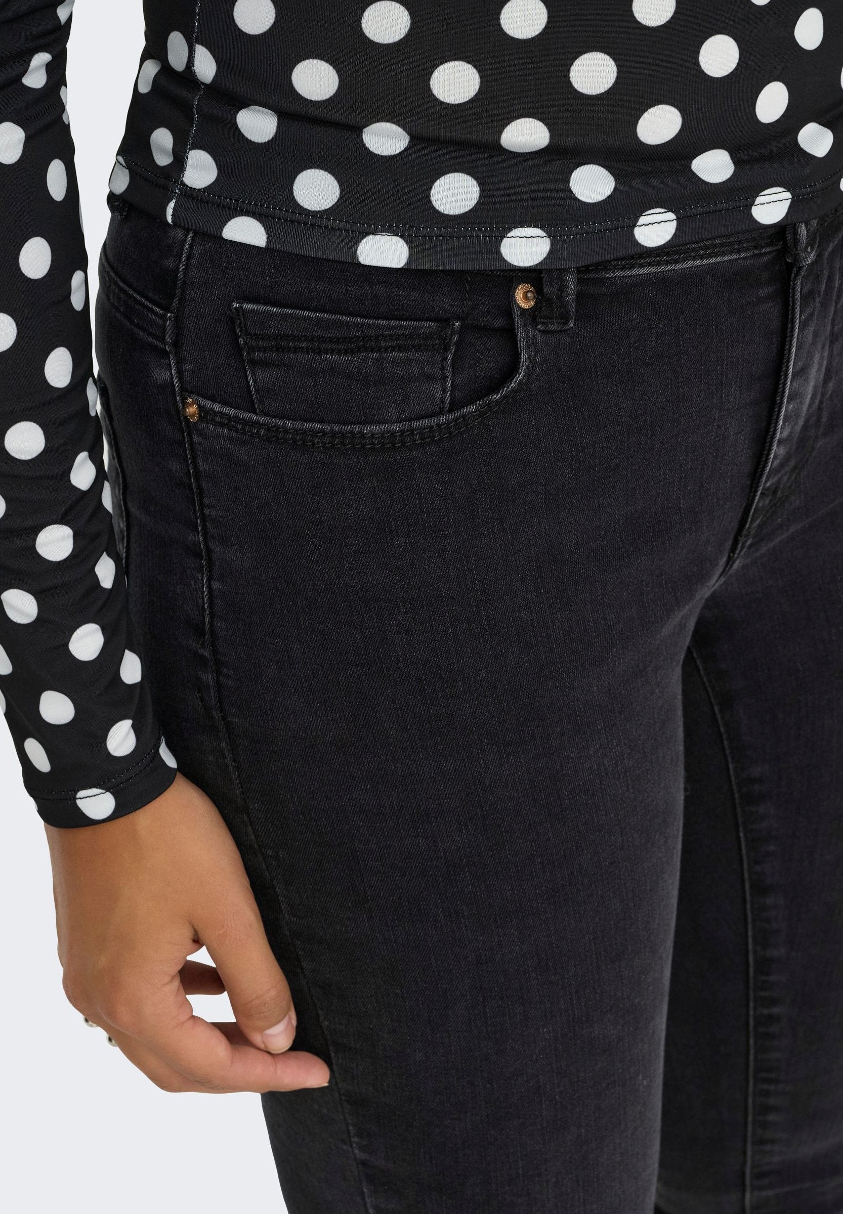 Skinny fit ONLSHAPE Mid waist Media 6