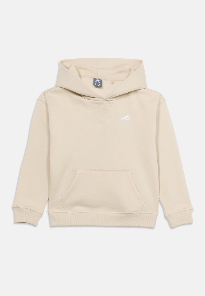 GIRLS BRUSHBACK SMALL LOGO Media 1