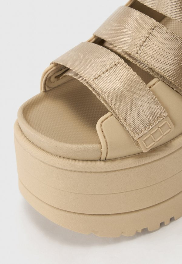 UGG GOLDENRISE