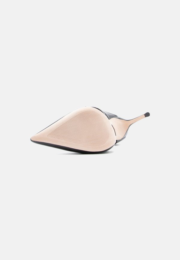 MARCIANO BY GUESS MULE