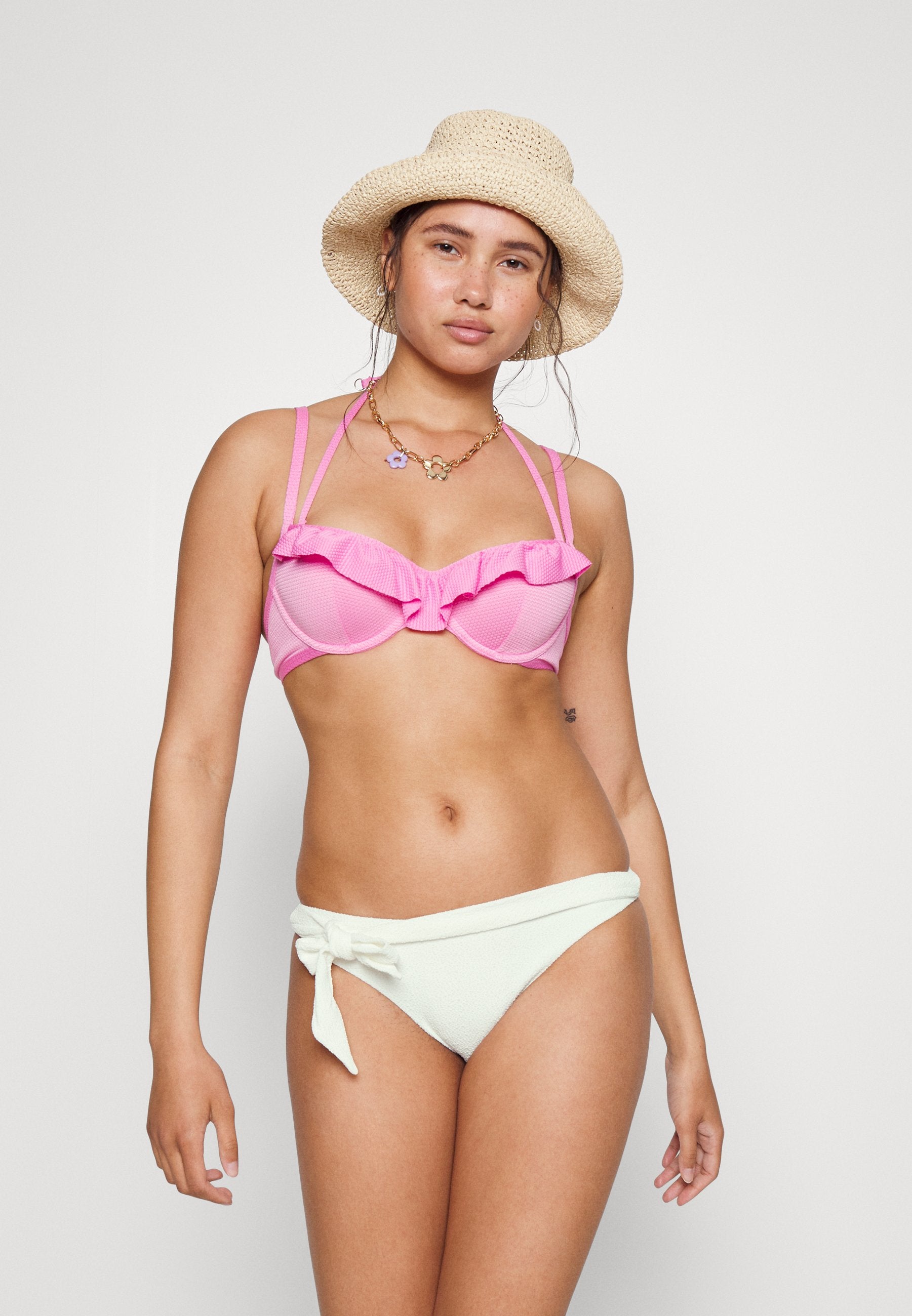 Hunkemöller DUNE BOW CHEEKY