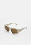Rechteckige beige Sonnenbrille mit braunen Gläsern und „Chloé“-Logo am Bügel, dargestellt auf weißem Hintergrund.