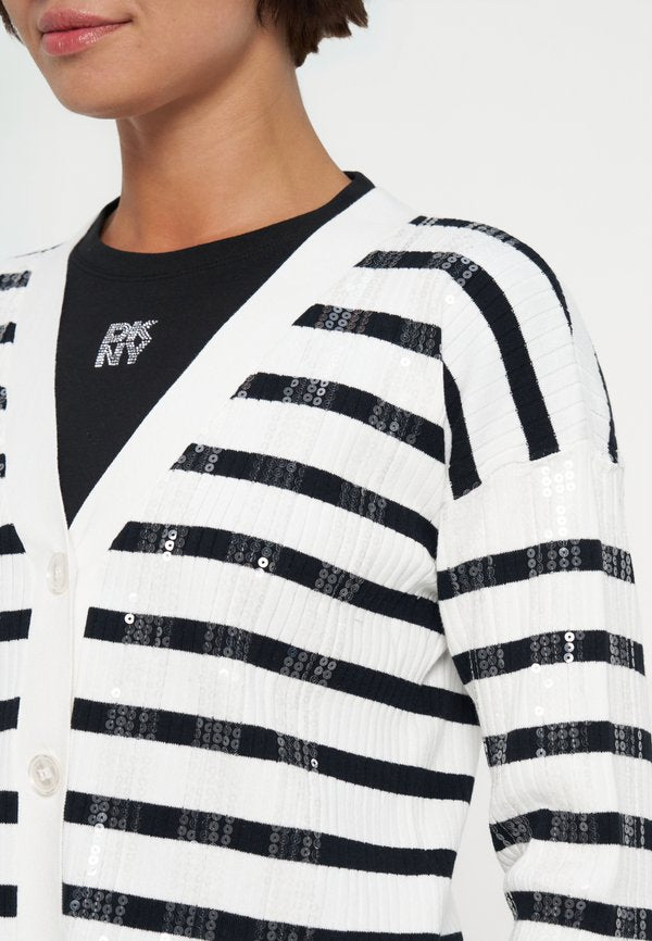 DKNY