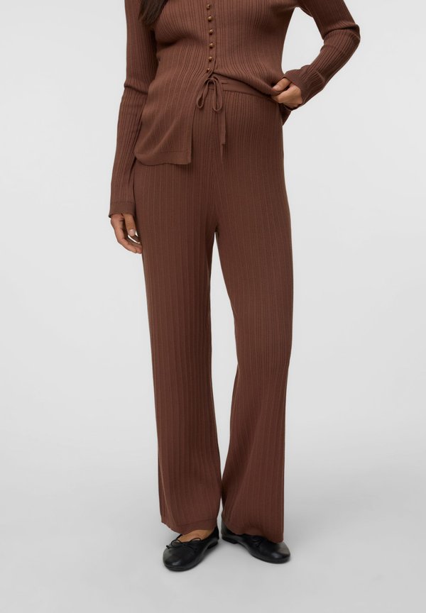 Vero Moda Maternity VMMWILLOW NW PANTS - Trousers - cocoa brown