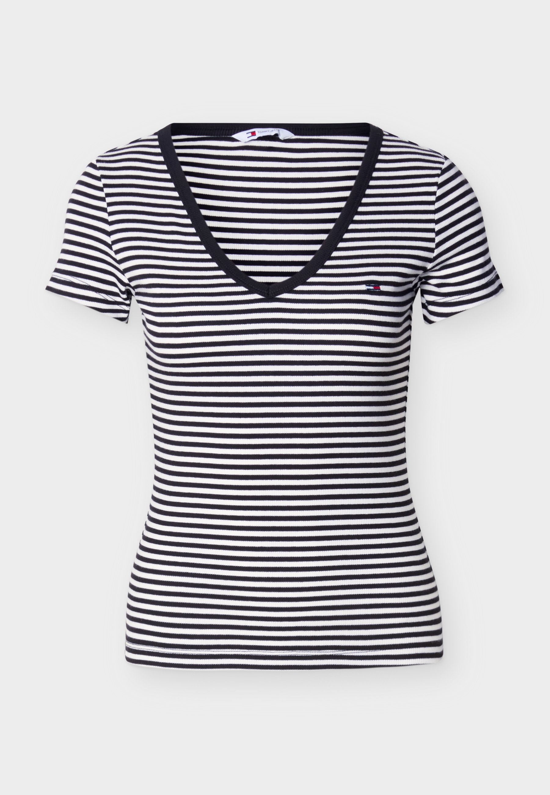 Schwarz-weiß gestreiftes Kurzarmshirt mit V-Ausschnitt und kleinem Logo auf der linken Brust.