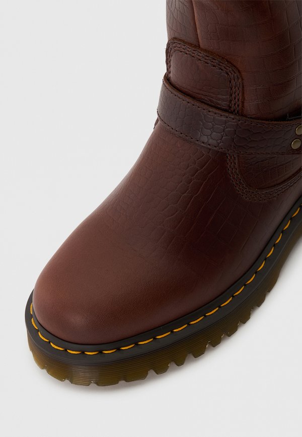 Dr. Martens ANISTONE