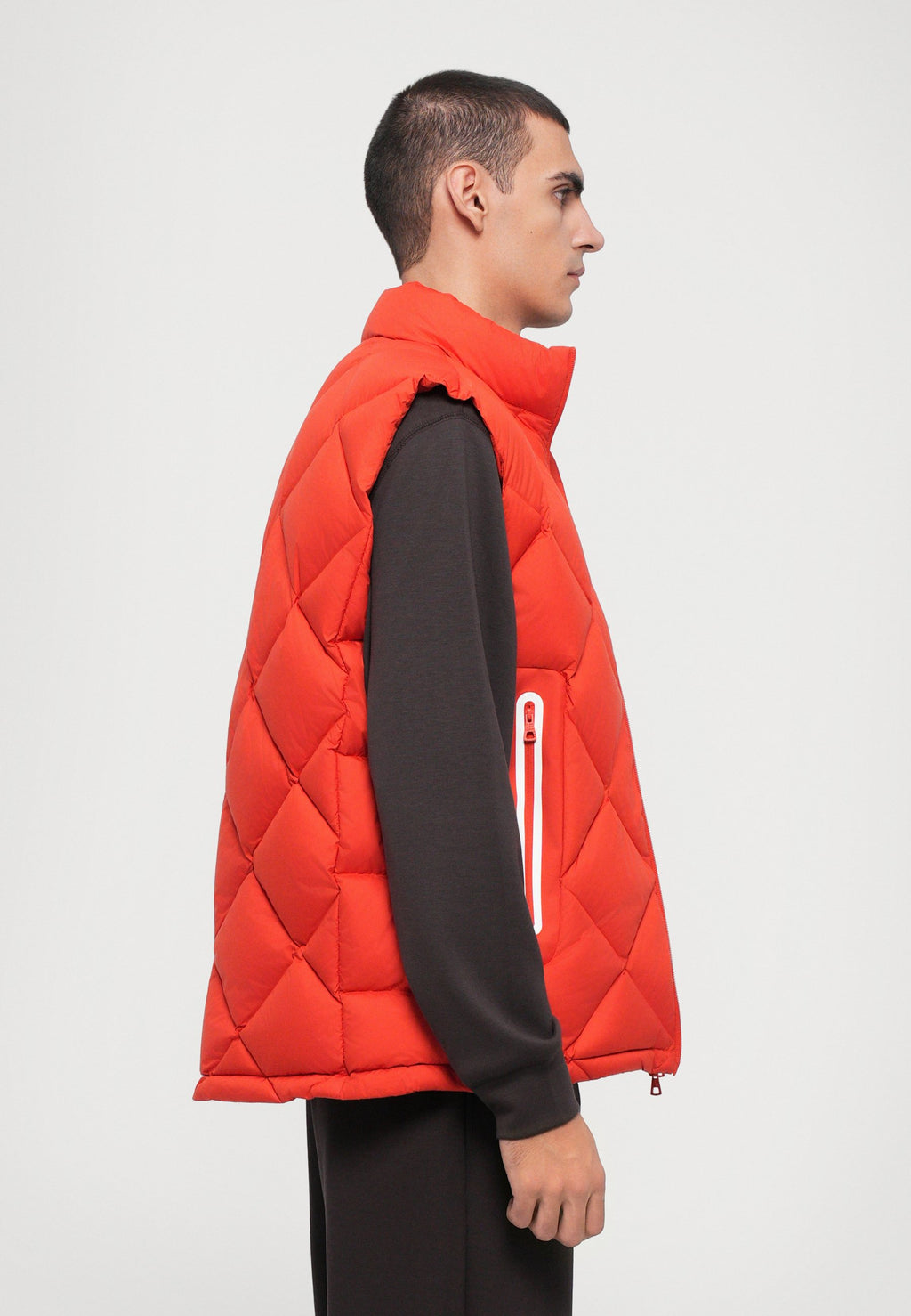 MOUNTAIN QUILTED VEST Media 6