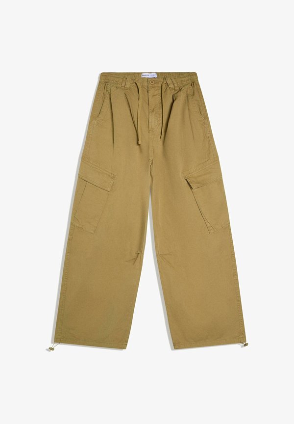 Bershka PRINTED CARGO TROUSERS - Cargo trousers - khaki