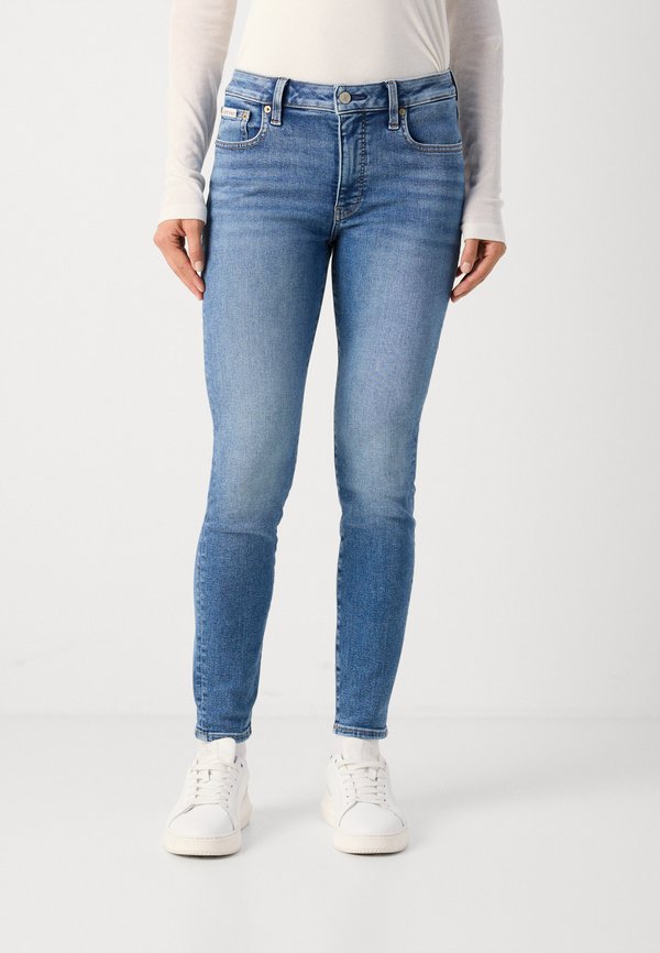 Calvin Klein Jeans MID RISE
