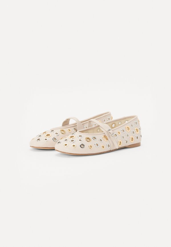 Steve Madden REJOICE