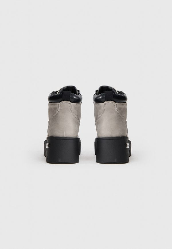 Koi Footwear NOVUS