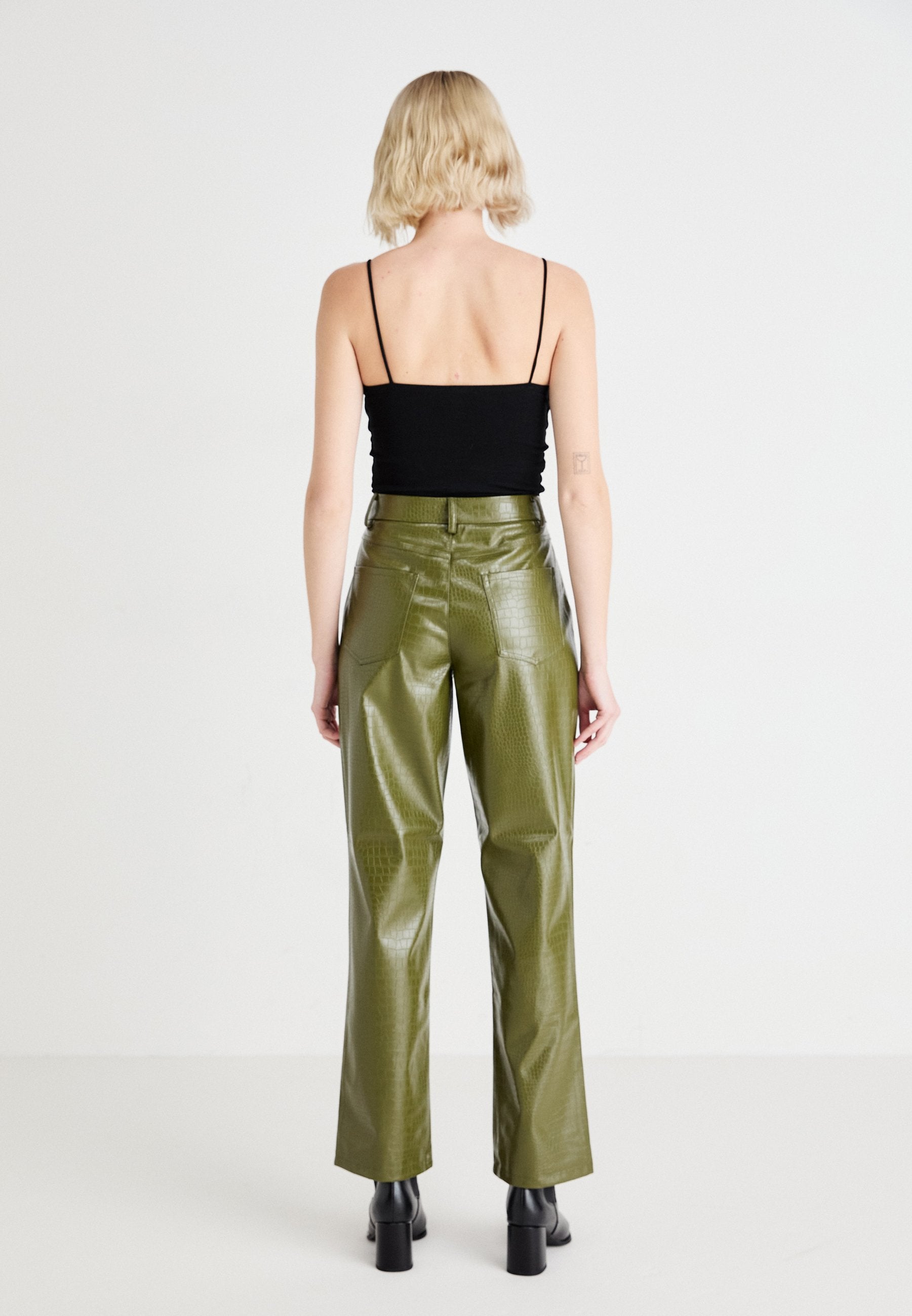 ONLKARA SNAKE PANT Media 4