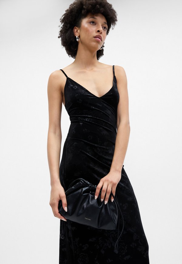 Gina Tricot MAXI DRESS