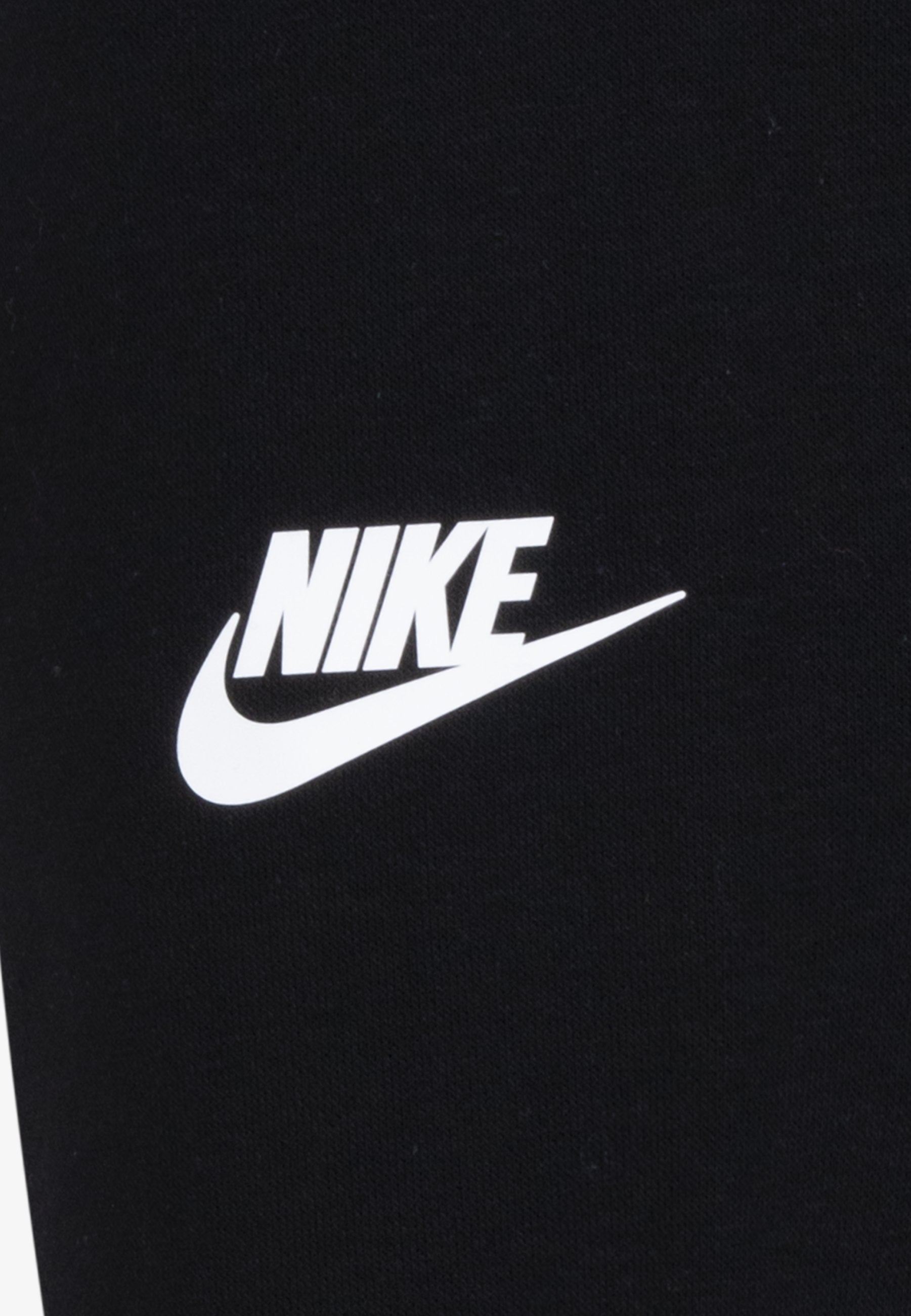 Nike Sportswear GRADIENT FUTURA SET
