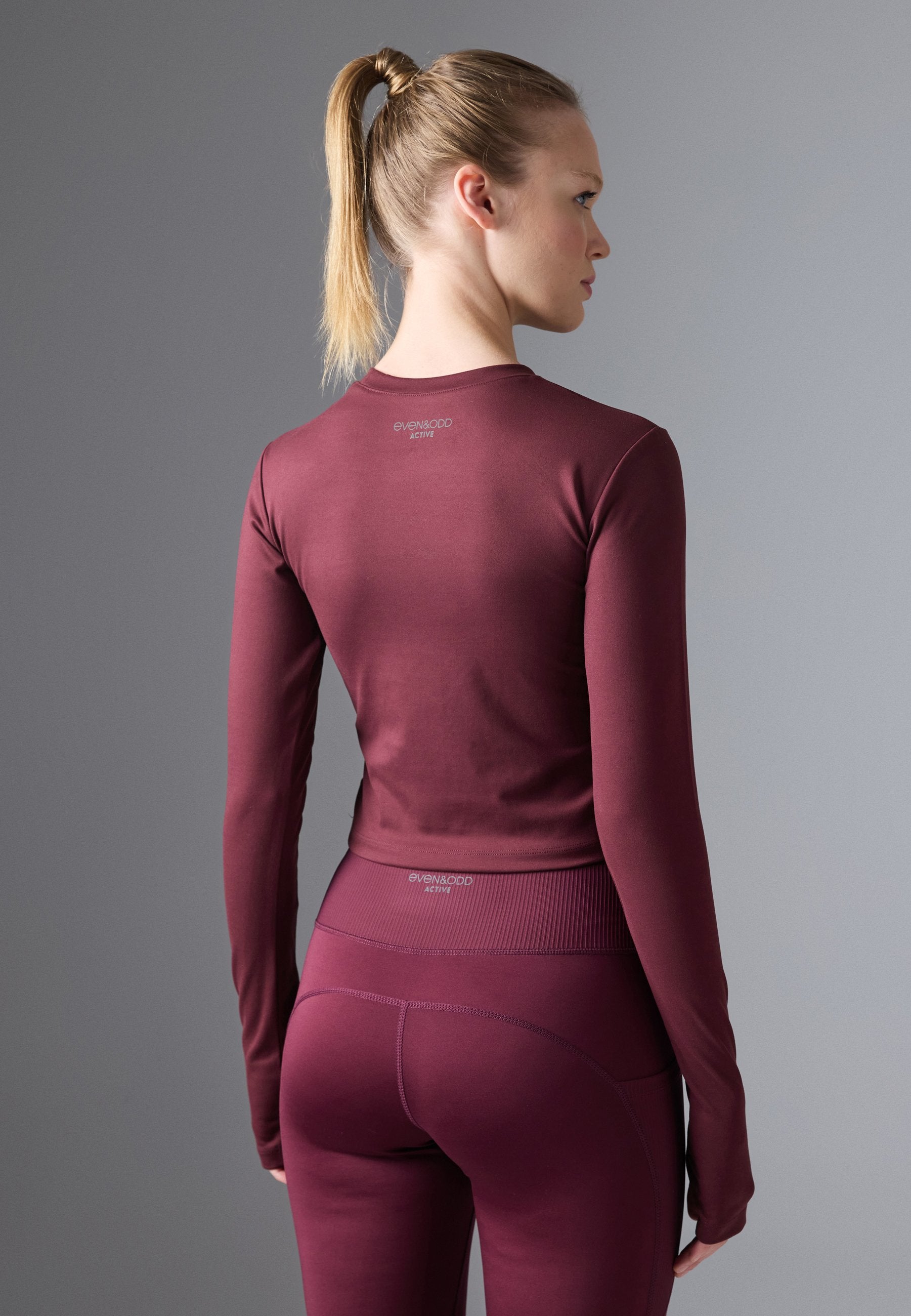 Even&Odd active ESSENTIAL FITTED CROPPED LONG SLEEVE SPORTS TOP