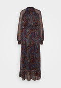 Maxikleid aus transparenter dunkelblauer Stoff mit einem Paisleymuster in Rot, Gelb und Blau, mit einem Rüschensaum und einem elastischen Taillenbund.