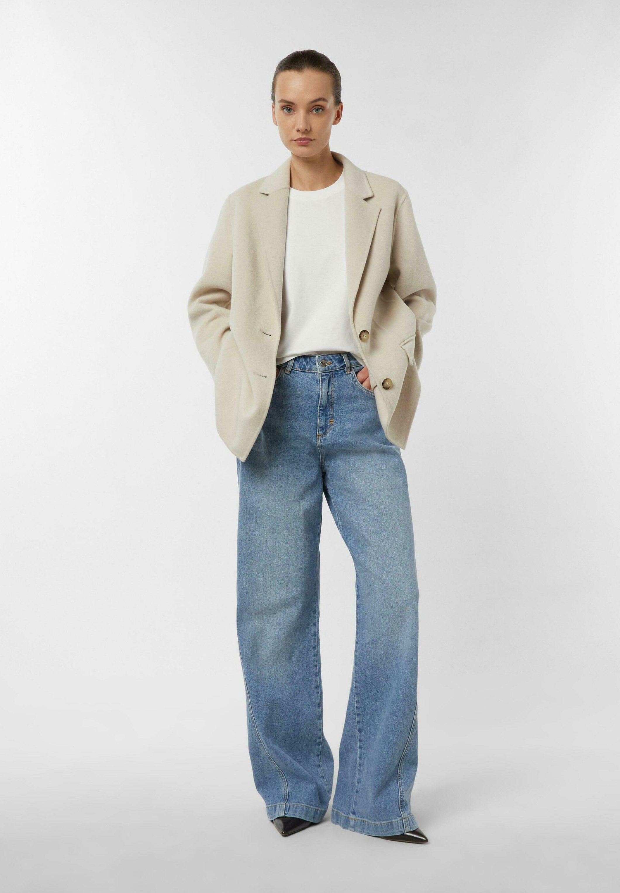 comma Wide Leg Media 6