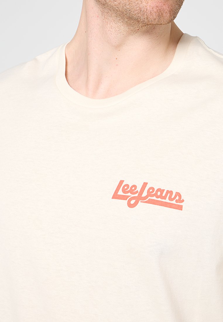 Lee