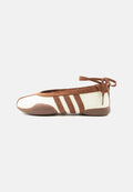 adidas Originals TAEKWONDO MEI BALLET W - Ankle strap ballet pumps - cream white/preloved brown/gold-coloured metallic