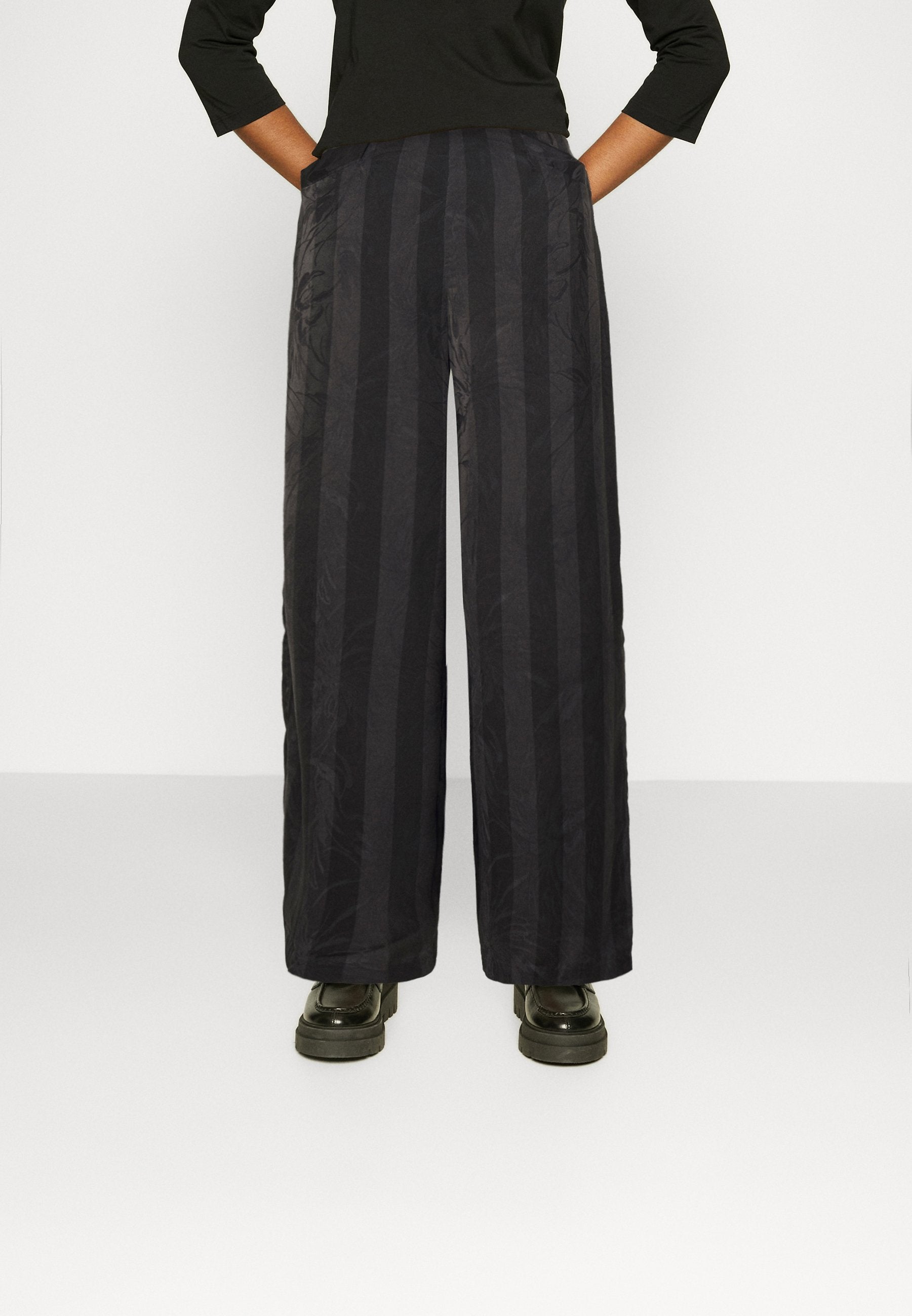 La Strada Unica LSUSATINA WIDE PANT