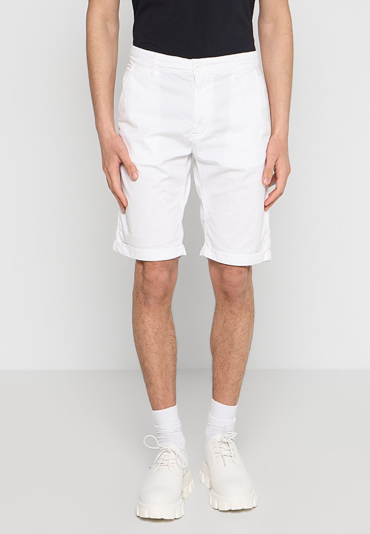 KARL LAGERFELD Shorts Media 2