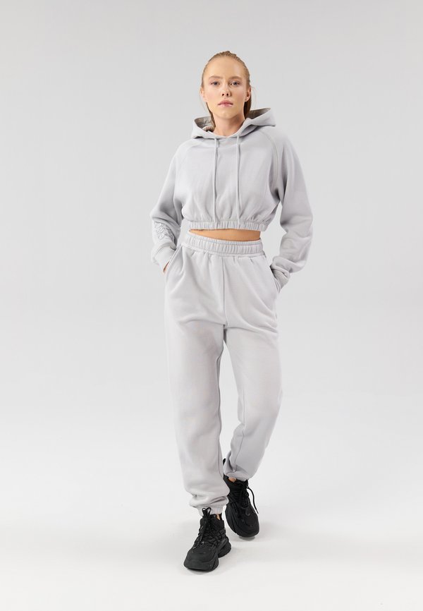 Even&Odd active OVERSIZED TRACKSUIT BOTTOMS WITH CUFFED ANKLE