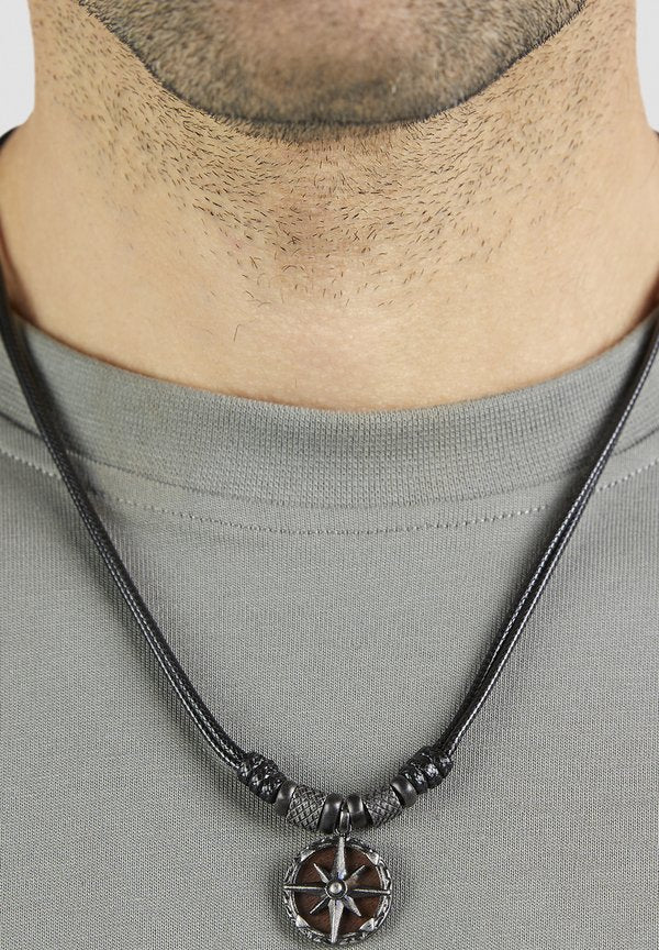 s.Oliver COMPASS - Necklace - gun