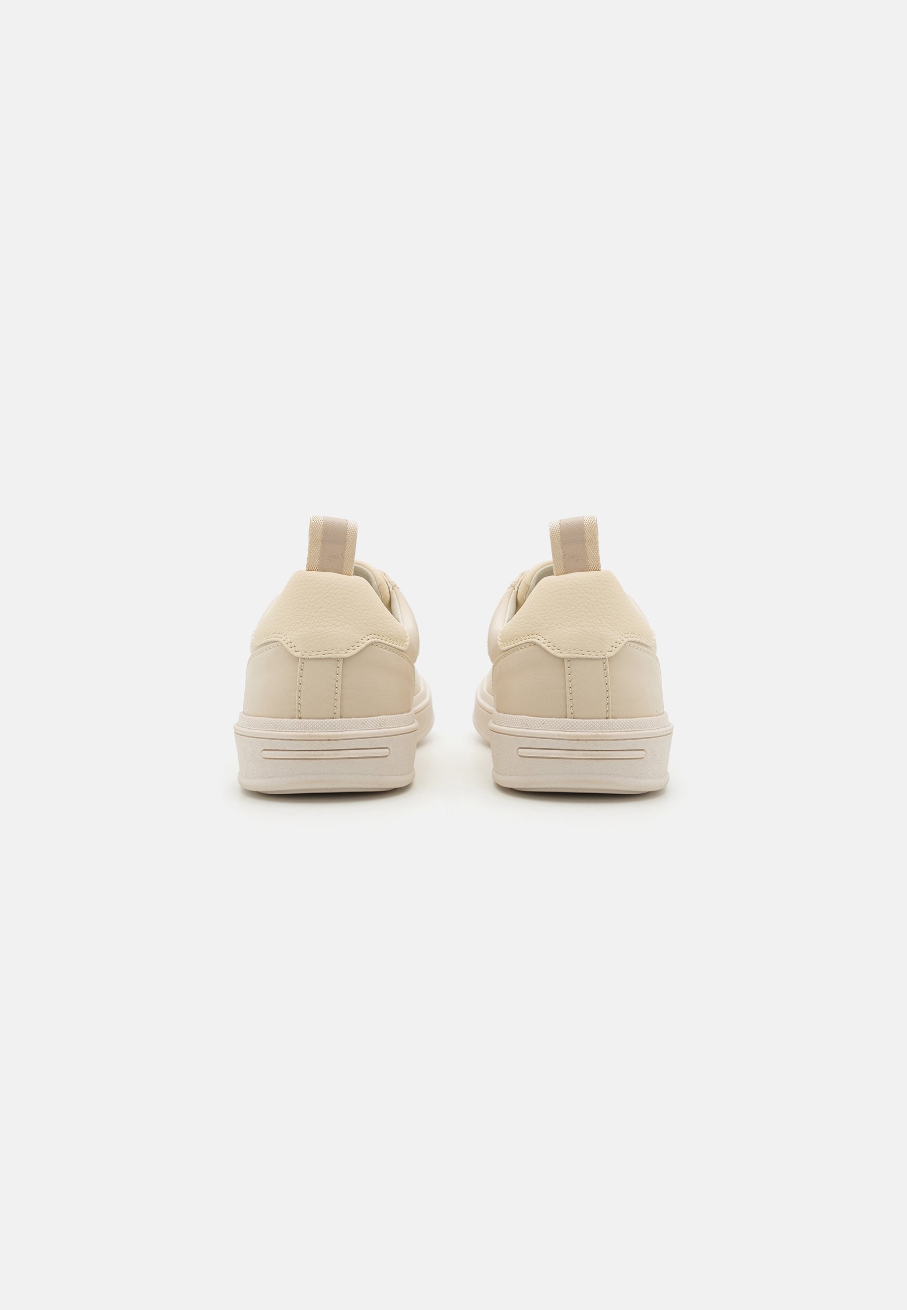 Call it Spring FONTAINE B.E.D FOAM