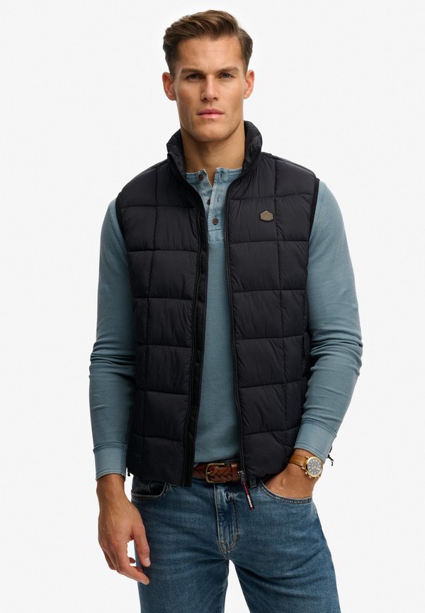 Superdry & Co BOX QUILT FUJI LITE  - Waistcoat - black
