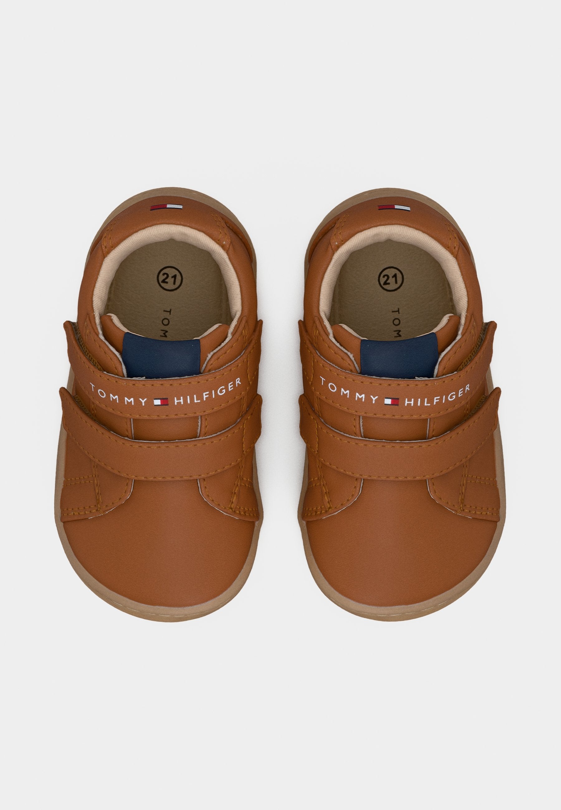 LUCKY BAREFOOT UNISEX Media 5