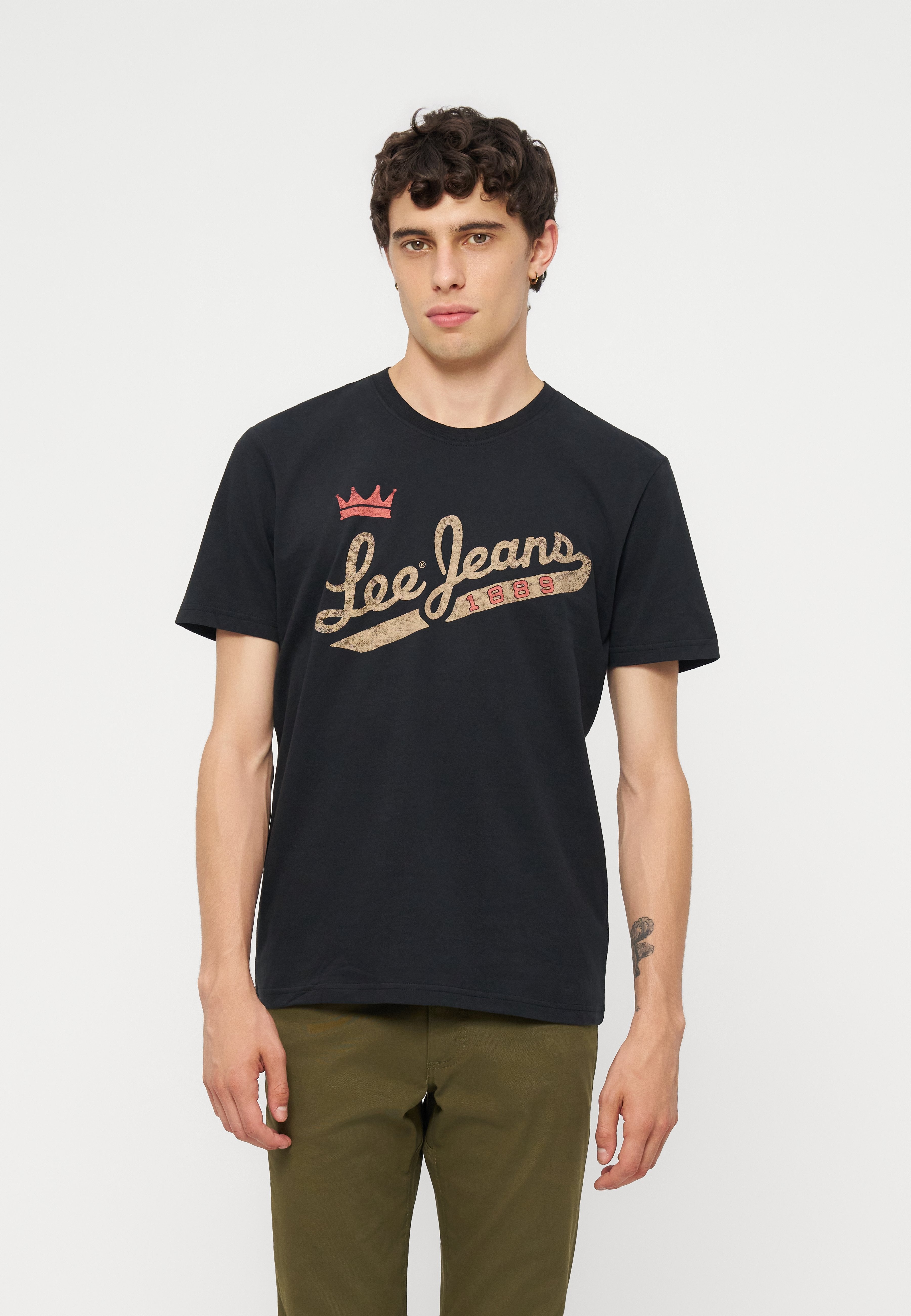 Lee