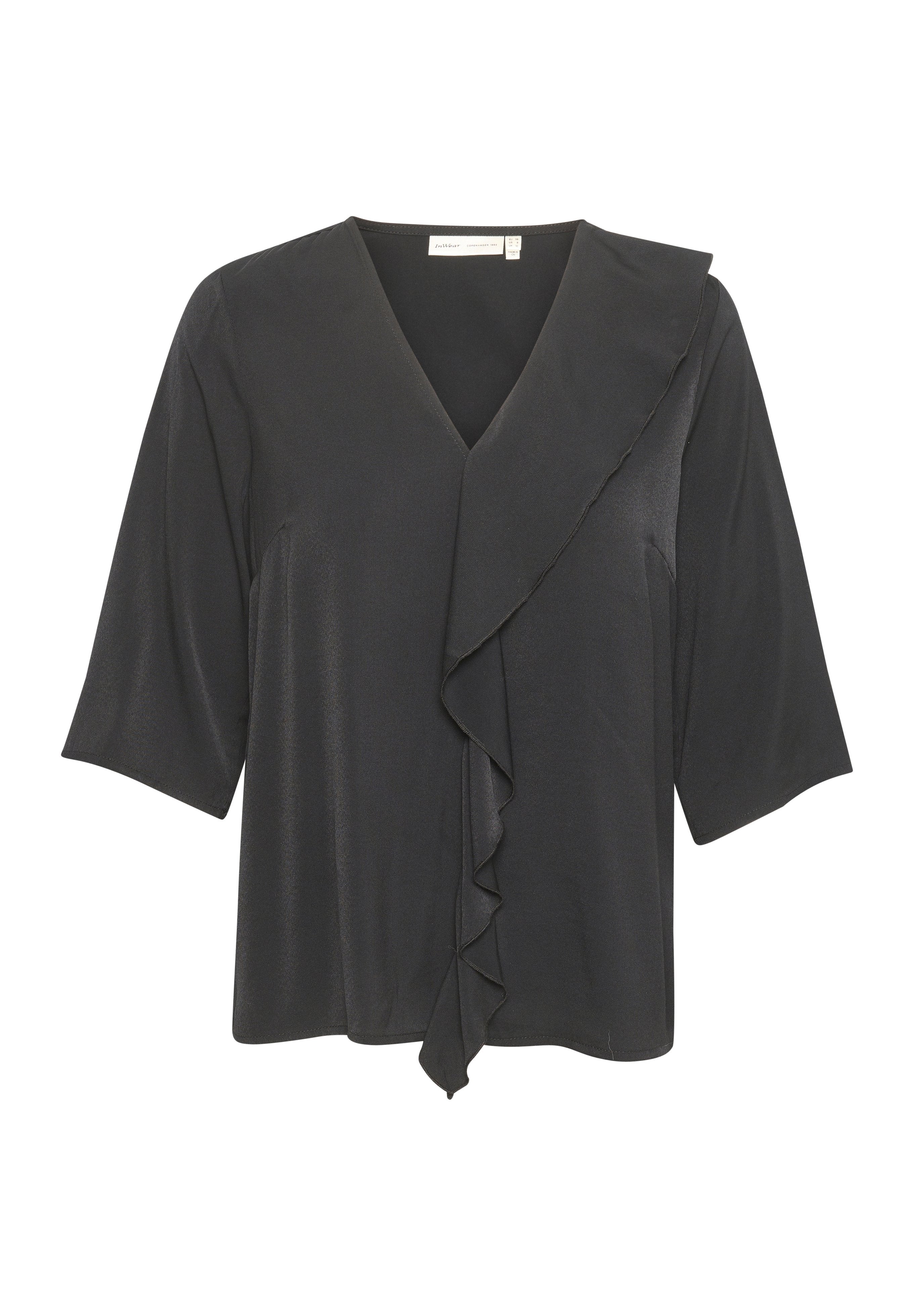 Schwarze Bluse mit kurzen Ärmeln, V-Ausschnitt und asymmetrischem Rüschendetail an der Vorderseite. Weicher, glatter Stoff mit einem dezenten Glanz.