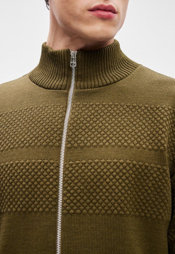 Mads Nørgaard KLEMENS ZIP