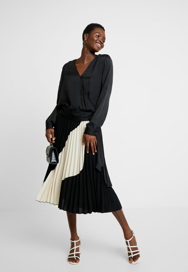 Banana Republic WRAP