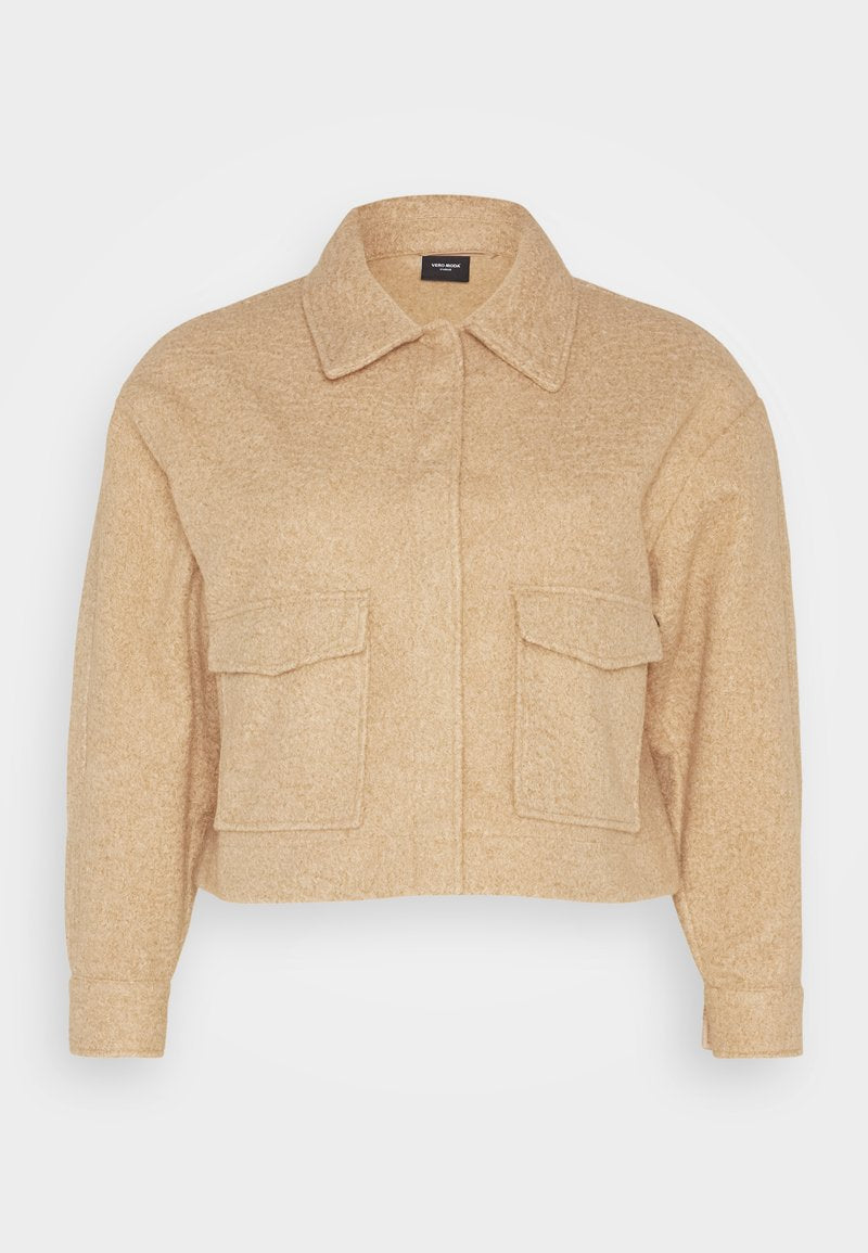 VMMEGAN SHORT JACKET - Vero Moda Curve - View 1