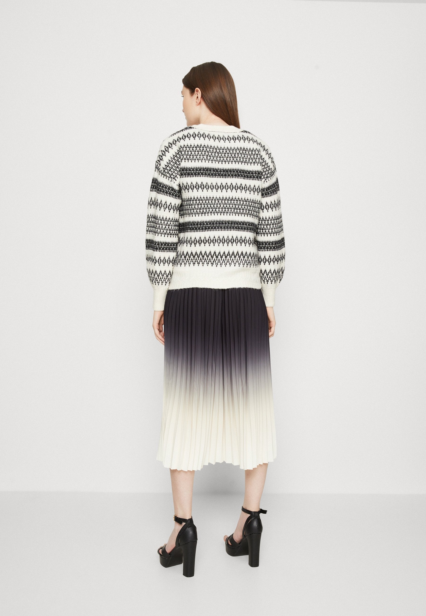 Marks & Spencer FAIRISLE CARDI
